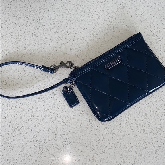 Coach Handbags - Coach Wristlet